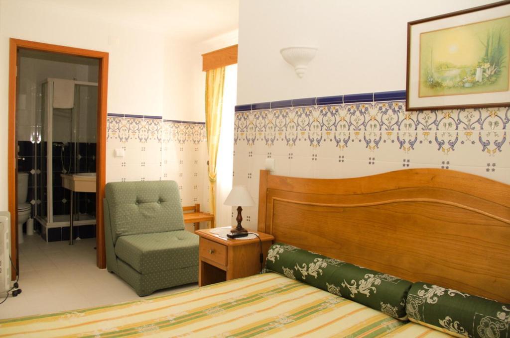 Hotel Atlantica São Martinho do Porto Oda fotoğraf